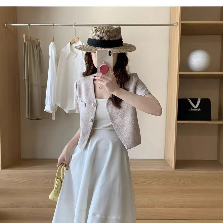 Chic Cropped French-style Blouse for Fashionable Socialites