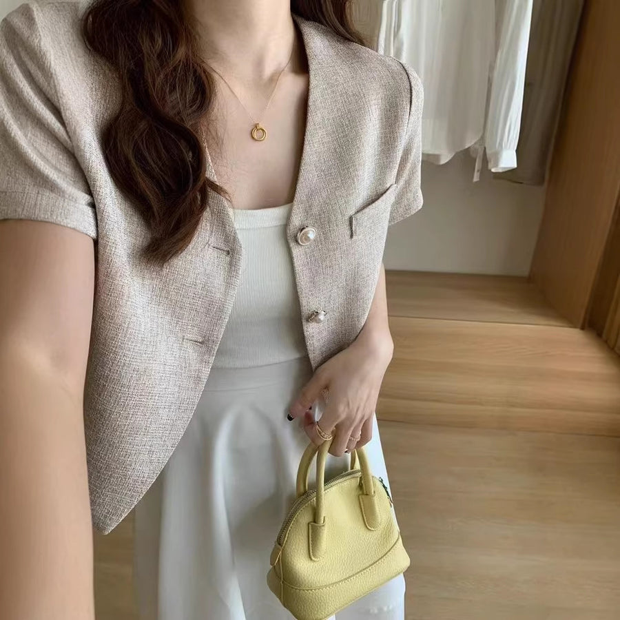 Chic Cropped French-style Blouse for Fashionable Socialites