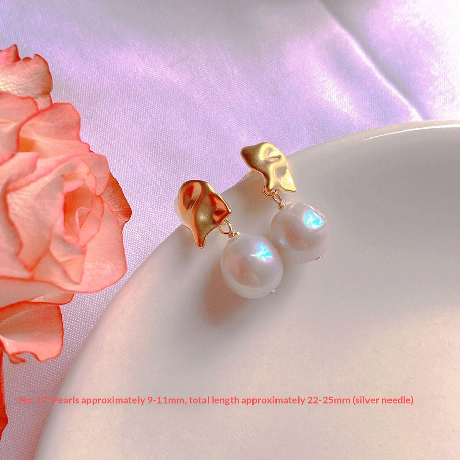 New Natural Freshwater Pearl Stud Earrings - Elegant & Timeless