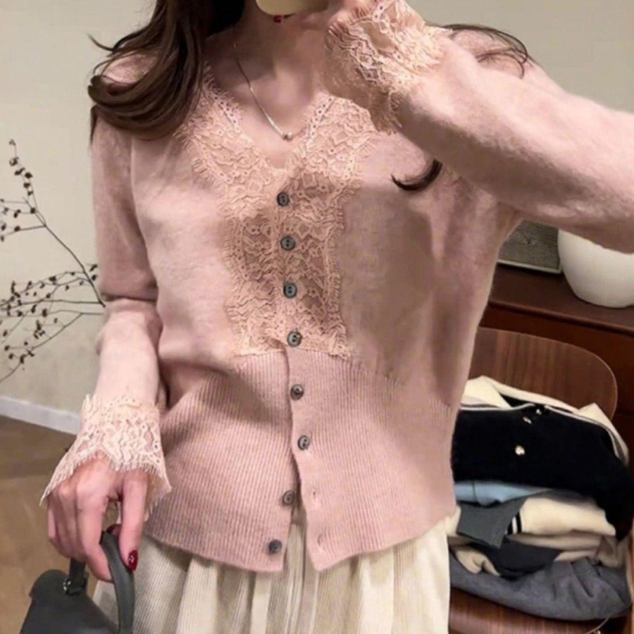 Figure-Flattering Lace-Panel Knit Long-Sleeve T-Shirt