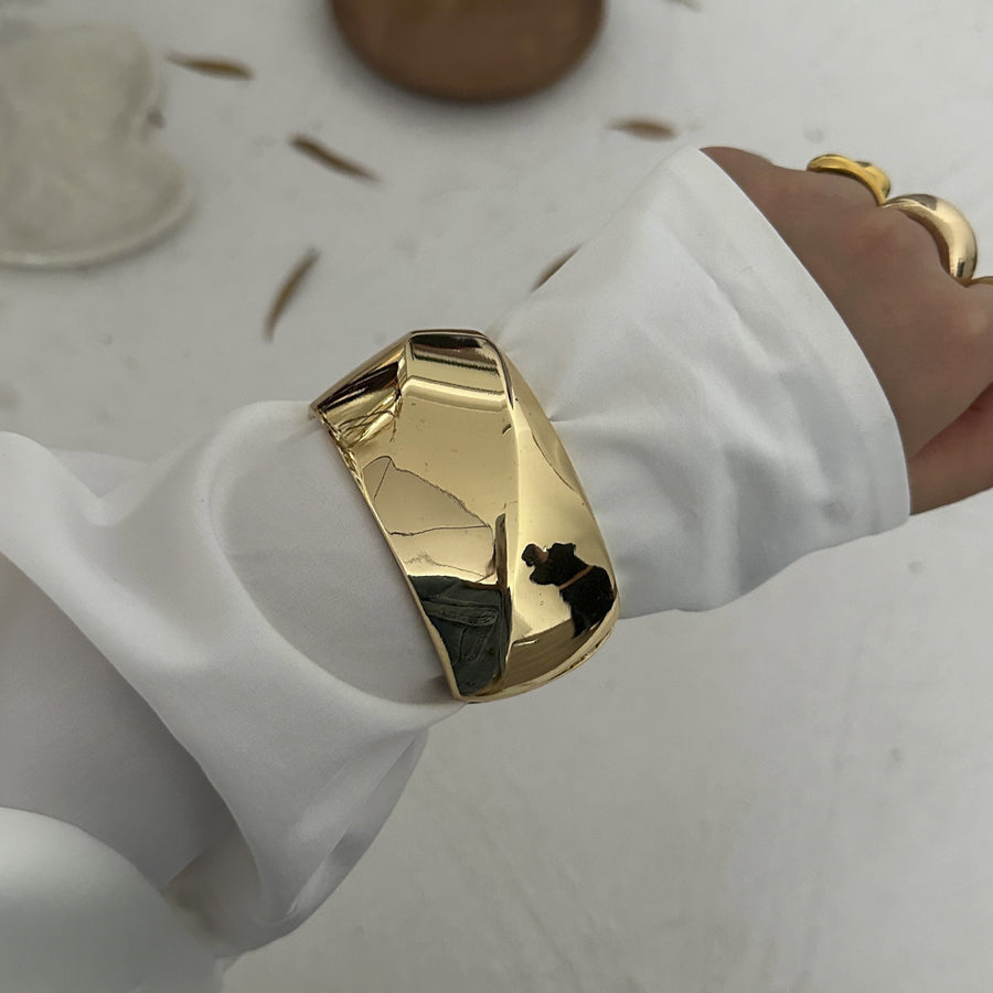 Exaggerated Glossy Fashion Wide Open Bangle for Women