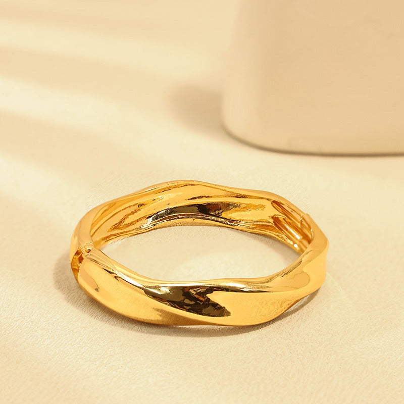 Womens Sophisticated Minimalist Geometric Wave Bracelet