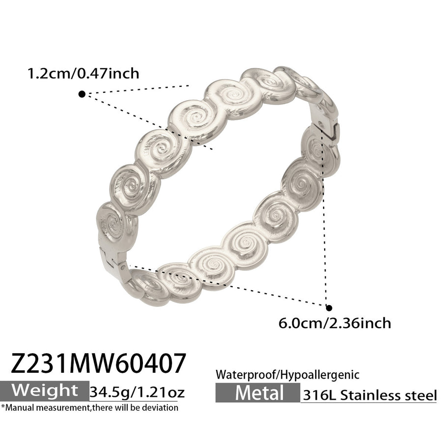 Womens Wide-Style Heart-Shaped Buckle Bracelet