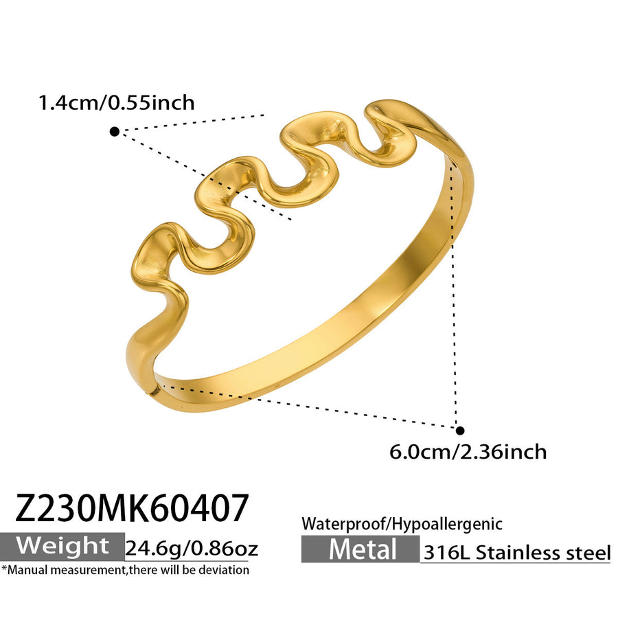 Womens Wide-Style Heart-Shaped Buckle Bracelet