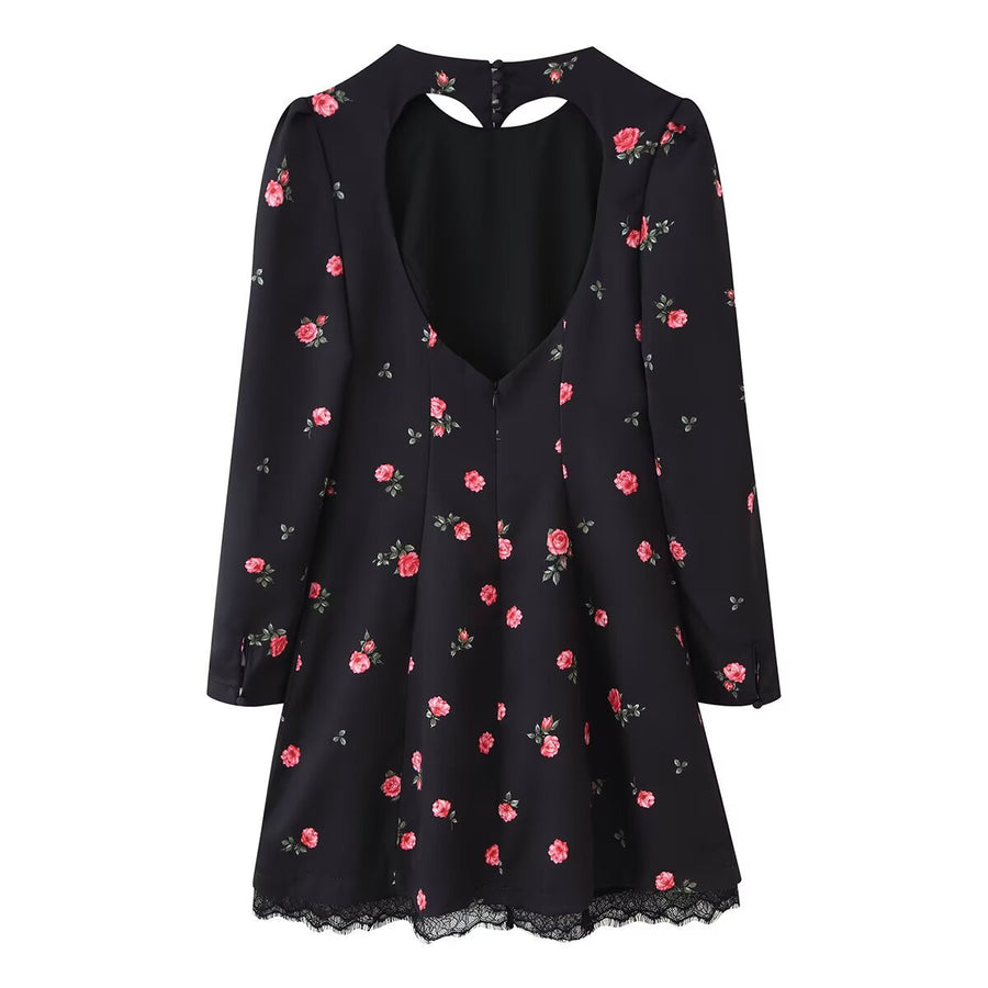 Elegant Figure-Hugging Lace Patchwork Dress with Heart Print