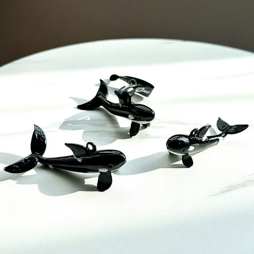 Small Orca-shaped Glass Pendant Necklace - Unique Keychain