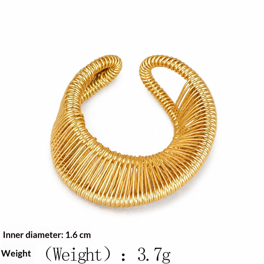 Niche Intricately Cut-out Statement Ring for Versatile Style