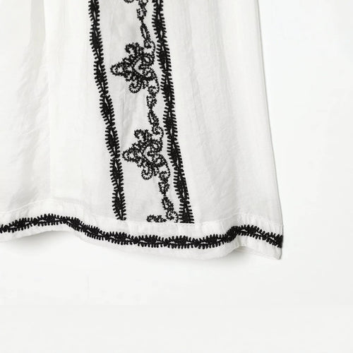Fashionable Mid-Length Contrast-Color Deep V-Neck Party Dress