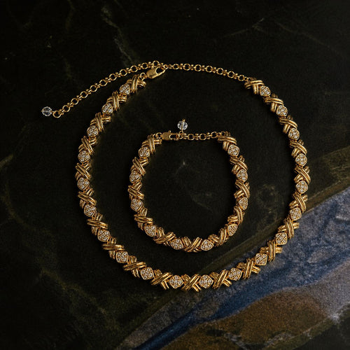Elegant Diamond Jewelry Set: Necklace and Bracelet