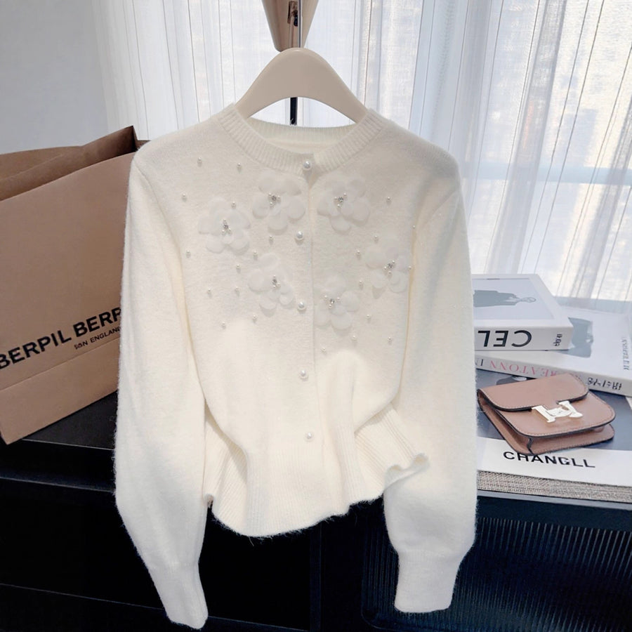 Heavy-duty Three-dimensional Floral Soft Wool Knit Coat