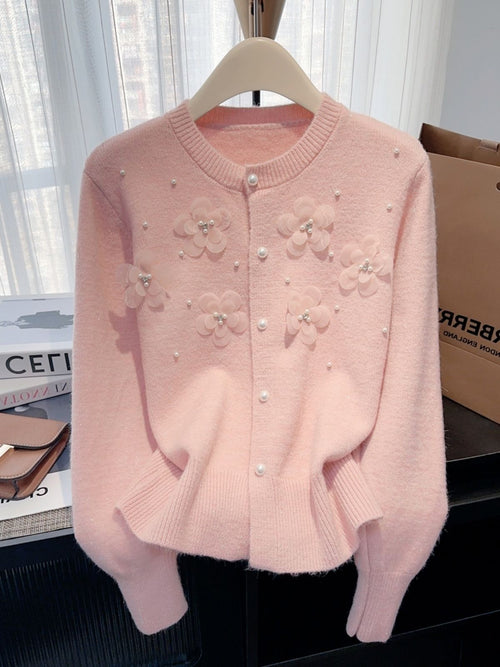 Heavy-duty Three-dimensional Floral Soft Wool Knit Coat