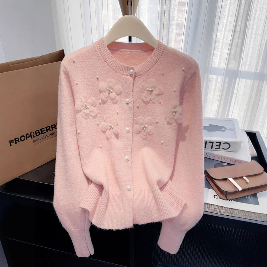 Heavy-duty Three-dimensional Floral Soft Wool Knit Coat