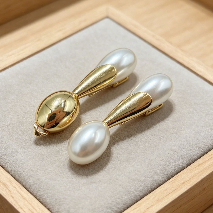 French-style Minimalist Pearl Drop Earrings with Rhinestones