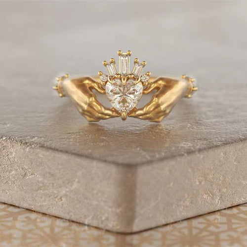 Creative Metal Craft Statement Ring for Unique Style