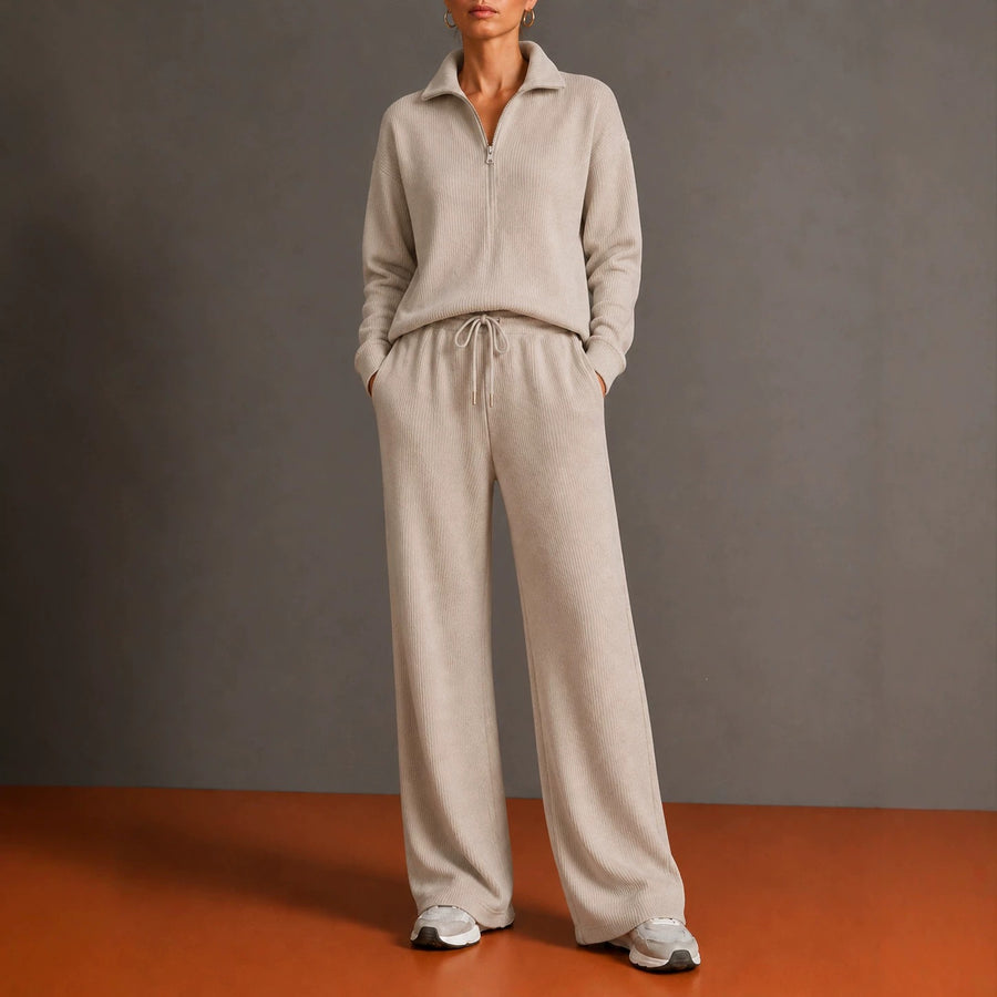 Womens Sportswear Set with Mock Neck and Zipper - Knit Set