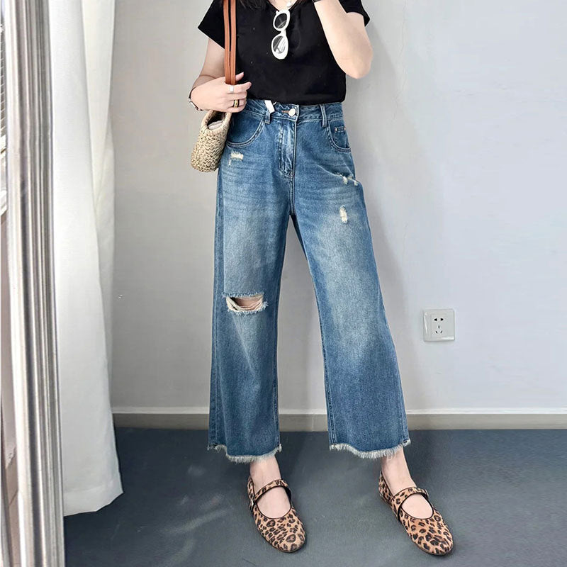Comfortable Casual Washed Blue Capri-length Jeans for Women