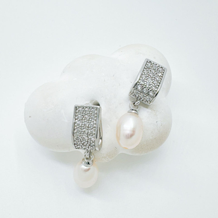 Womens Fashionable Natural Pearl Jewelry Necklace