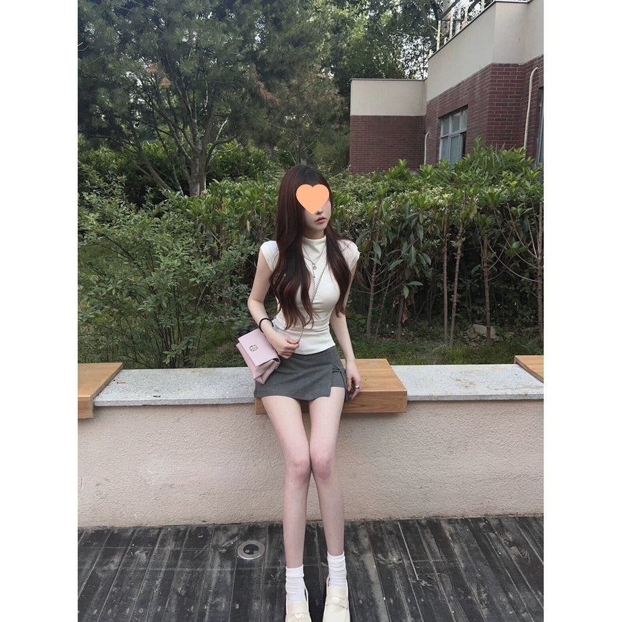 Summer Outfit Mock-neck Knit Top and Gray Slit Skirt Set