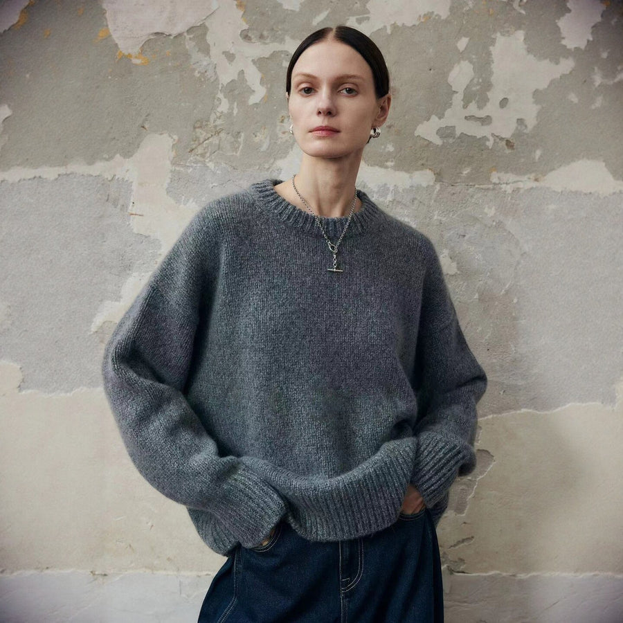 Loose Laid-back Knit Top Cashmere Sweater for Effortless Style