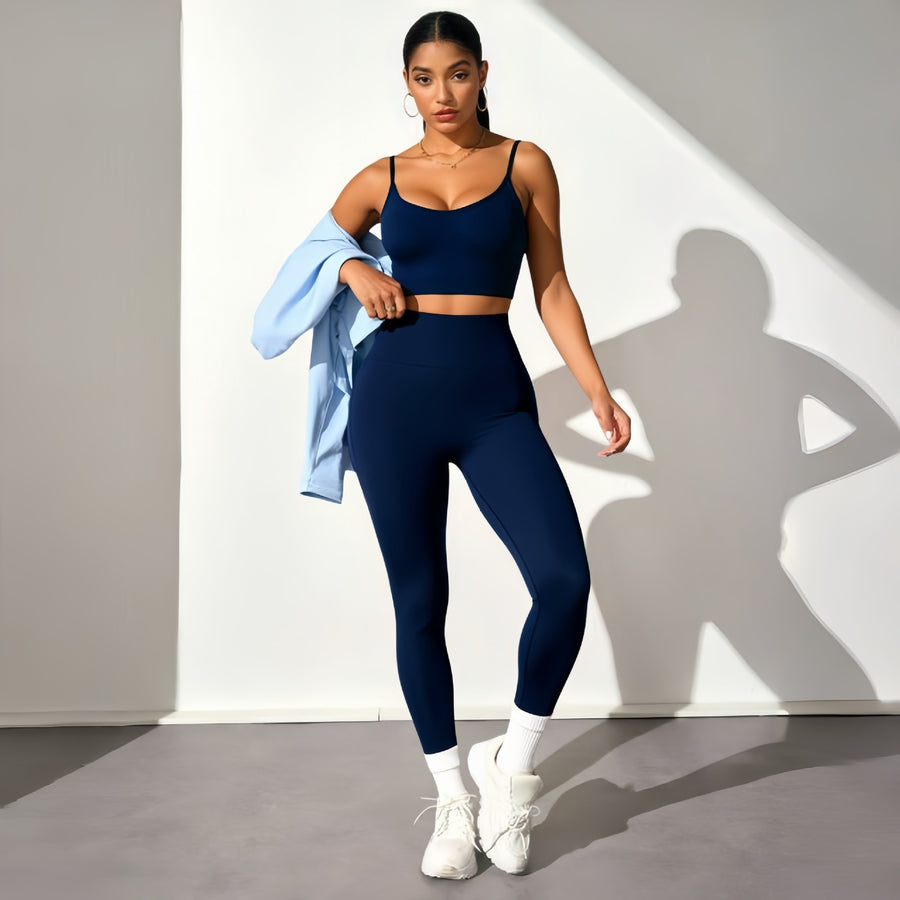 Fashionable Three-piece Yoga Set with Seamless Bra & Pants