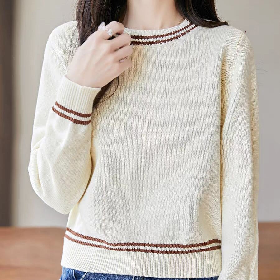 Knit Women's Round-Neck Sweater for Cozy Style
