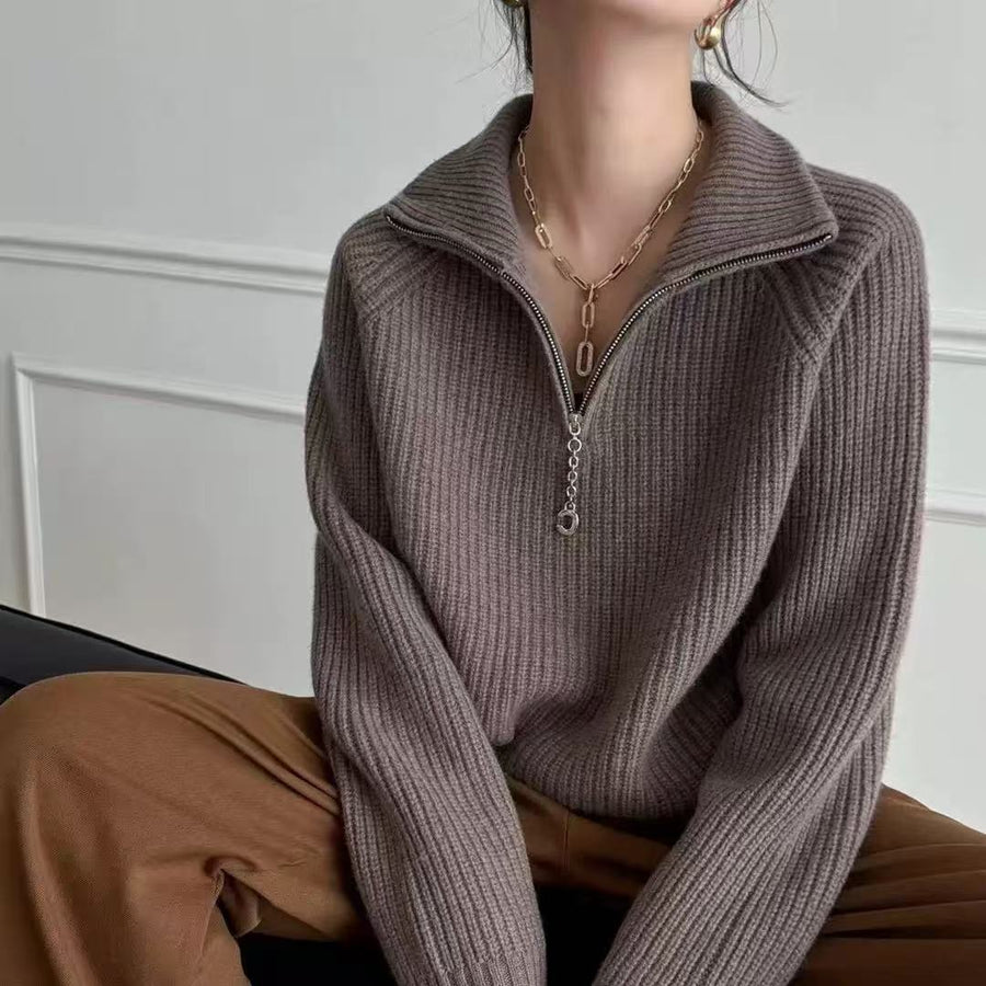 Cozy Fallwinter Sweater - Loose-fitting and Thick