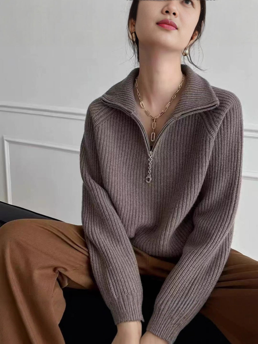 Cozy Fallwinter Sweater - Loose-fitting and Thick