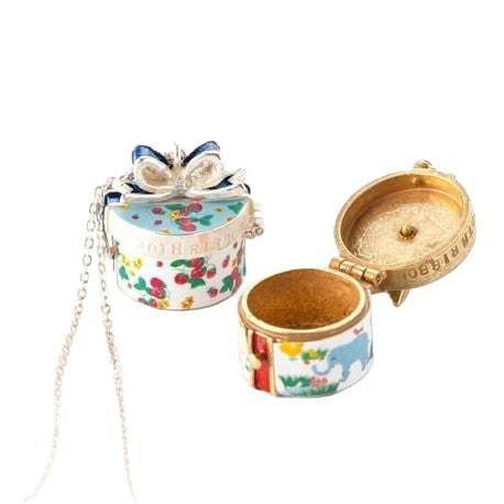 Retro Openable Gift Box Chain Necklace for Unique Gifts
