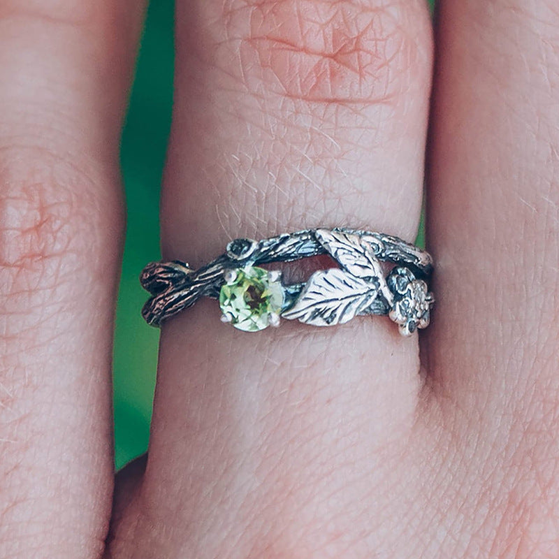 Retro-style Adjustable Ring in Antique Silver Finish