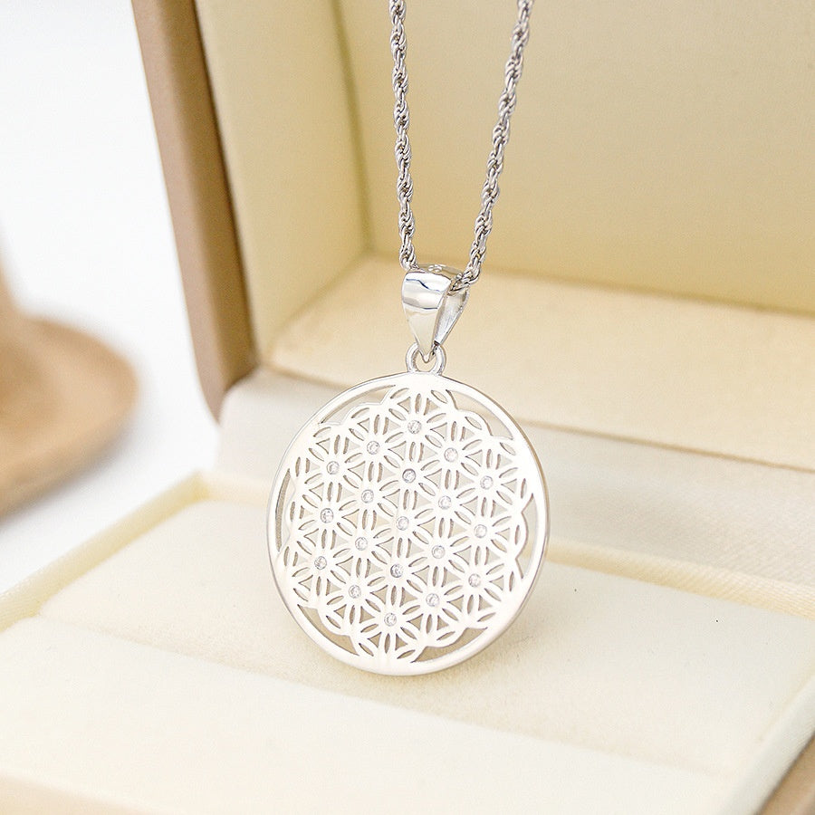 Affordable Luxury Minimalist Elegant Necklace in 925 Silver