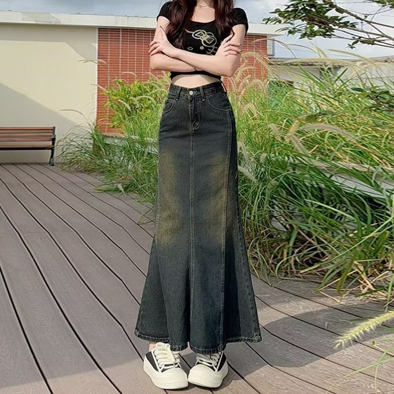 Figure-Flattering Mid-Length A-Line Skirt Dress