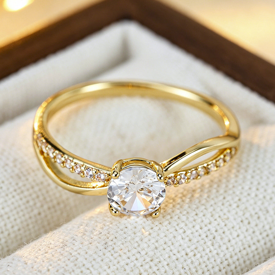 Womens Elegant Micro-paved Zircon Statement Ring