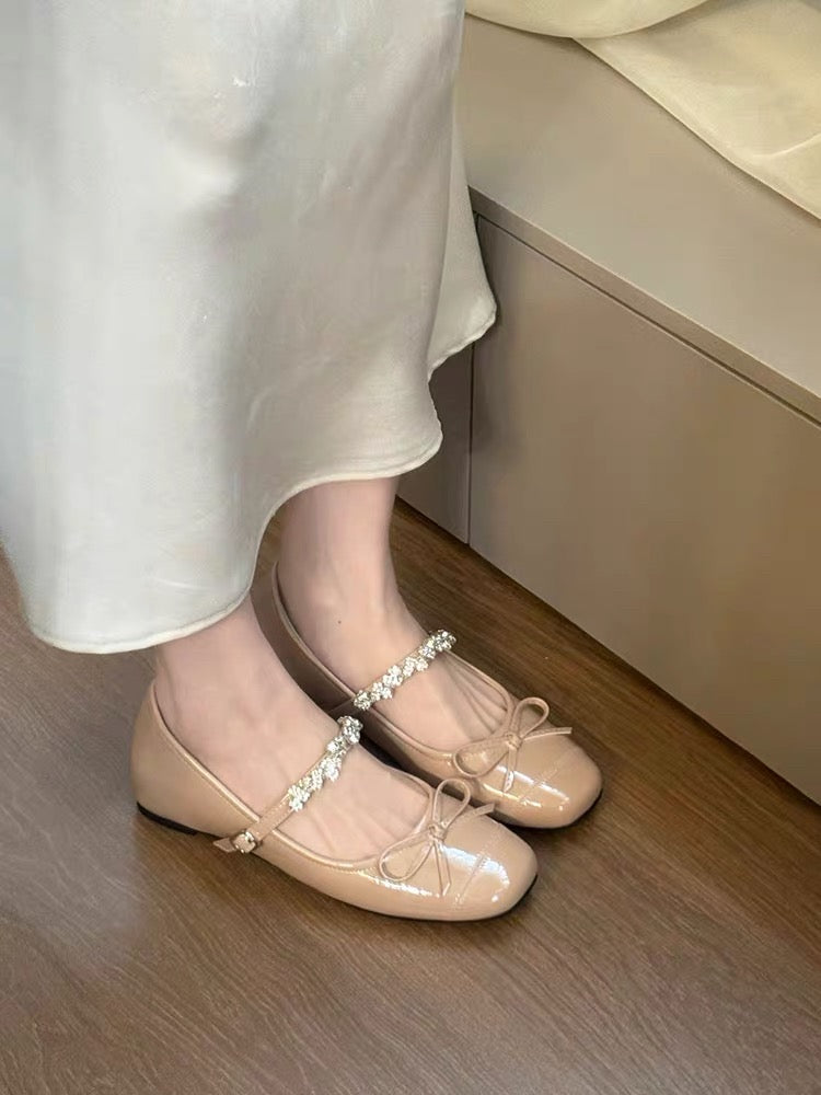 2026 New Autumn French Minimalist Shoes - Retro Rhinestone Flats