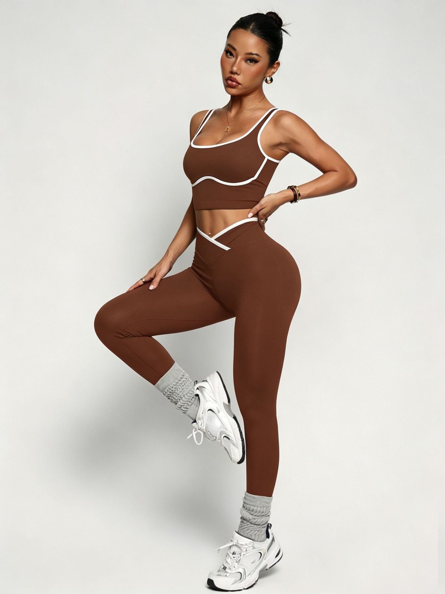 Women's Workout Outfit Set: Sports Bra, Tank Top & Yoga Pants