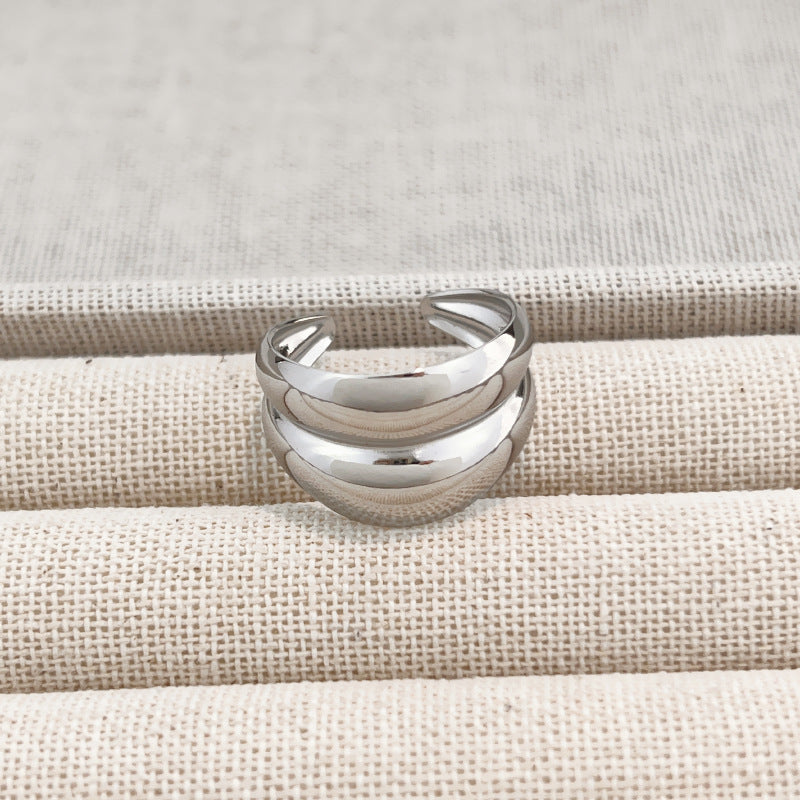 Colorfast Hollowed-out Heart Ring for Women - Trendy Accessory