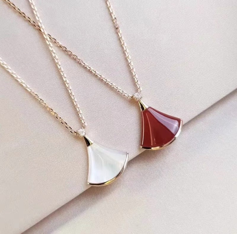 Elegant Light Luxury Fan Skirt Pendant Necklace for Women
