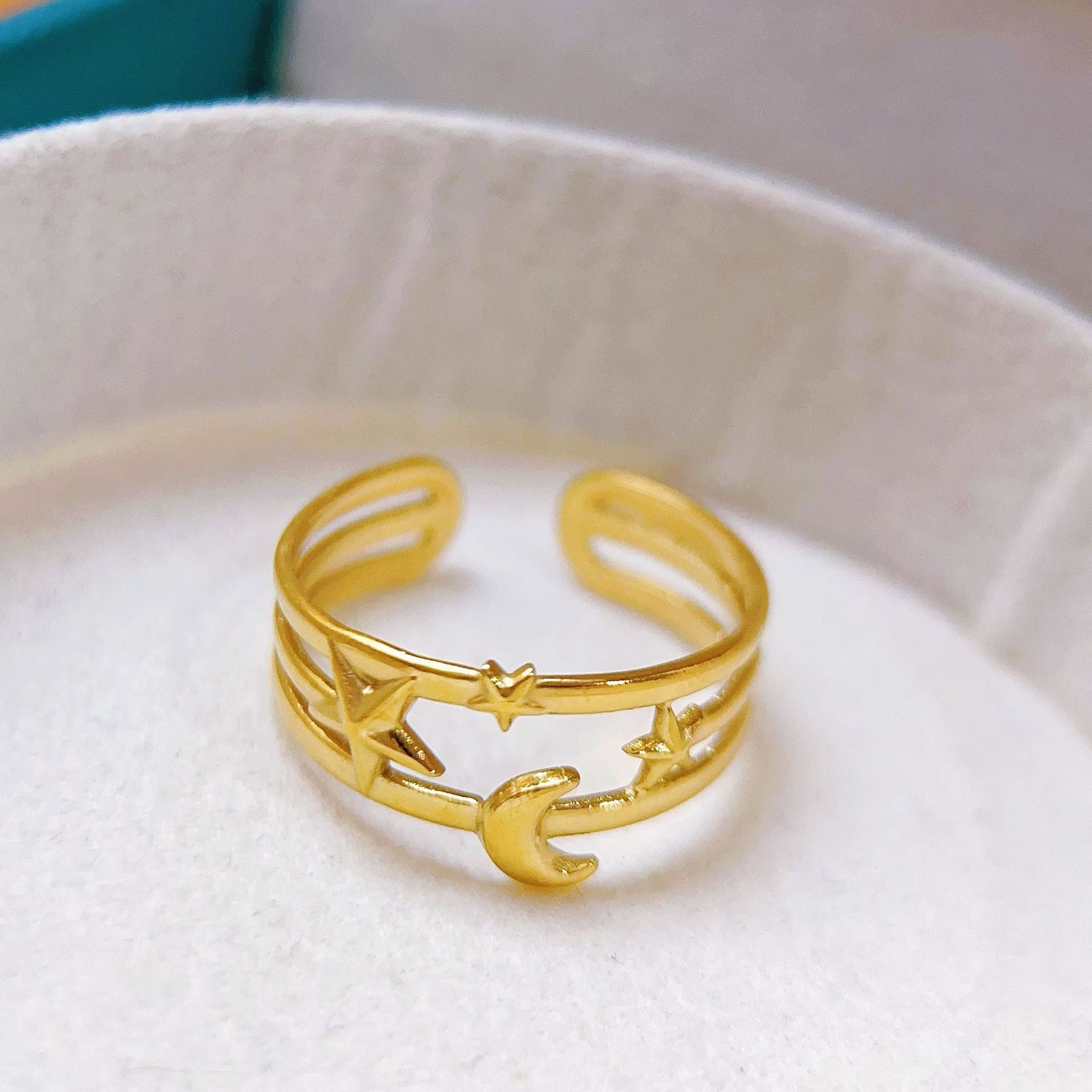 Stainless Steel Heart-shaped Ring for Women - Trendy Accessory