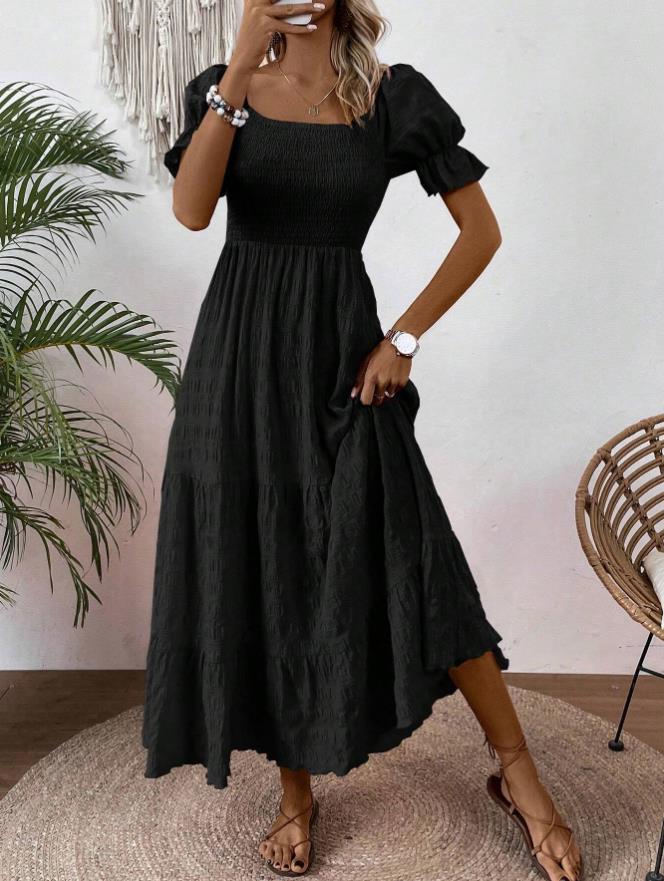 Square-neck Waist-cinched Elegant Short-sleeved Dress