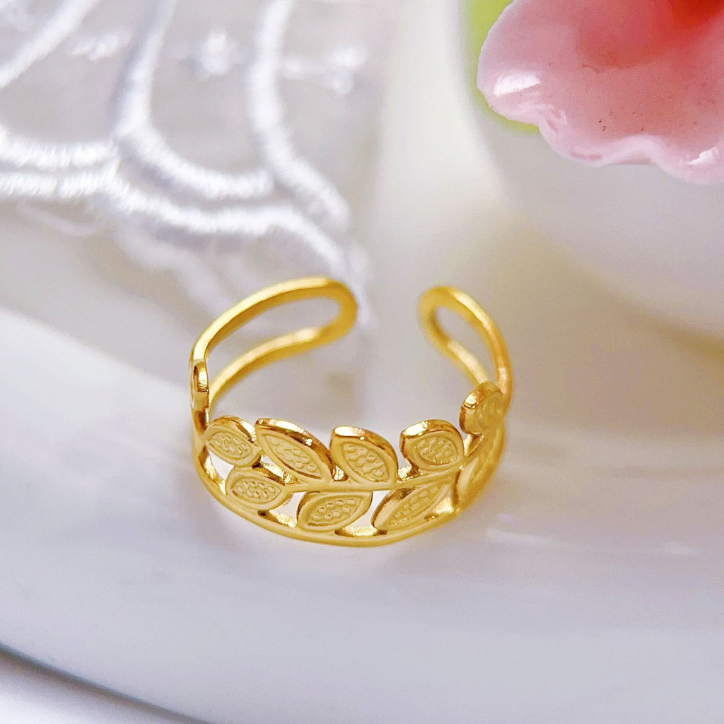 Stainless Steel Heart-shaped Ring for Women - Trendy Accessory