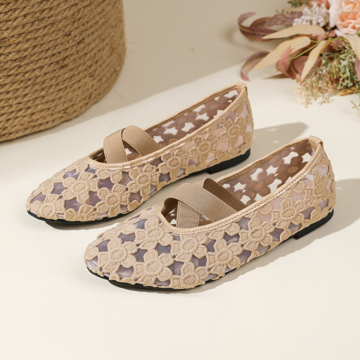 Womens Hollowed-Out Lace Mesh Embroidered Flat Shoes