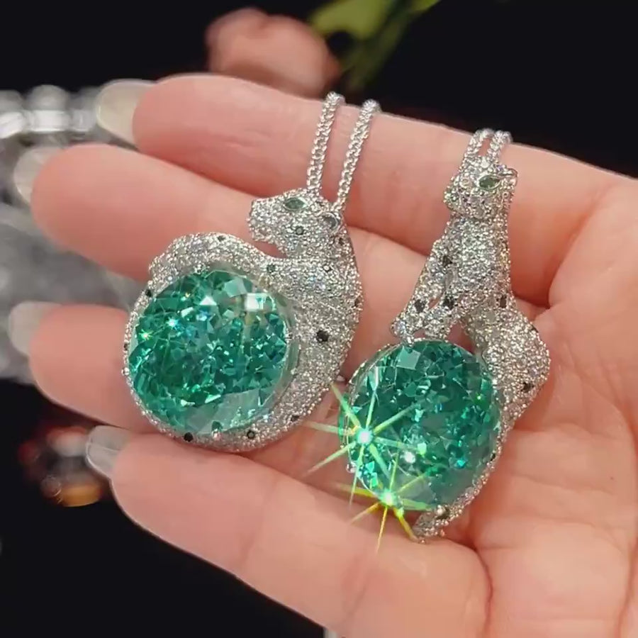 Luxury Green Retro Leopard Pendant Necklace for Women